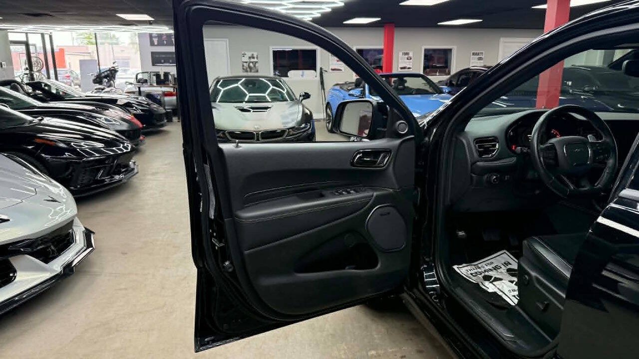 Used 2021 Dodge Durango SRT w/ Technology Group AWD/4WD image 8