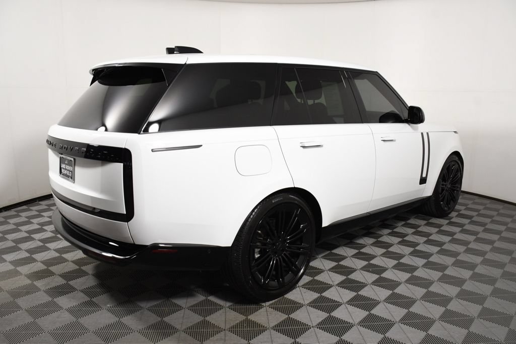 Used 2026 Land Rover Range Rover SE AWD/4WD image 7
