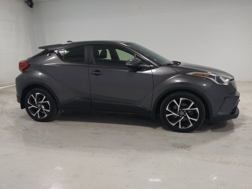 Used 2018 Toyota C-HR XLE image 11