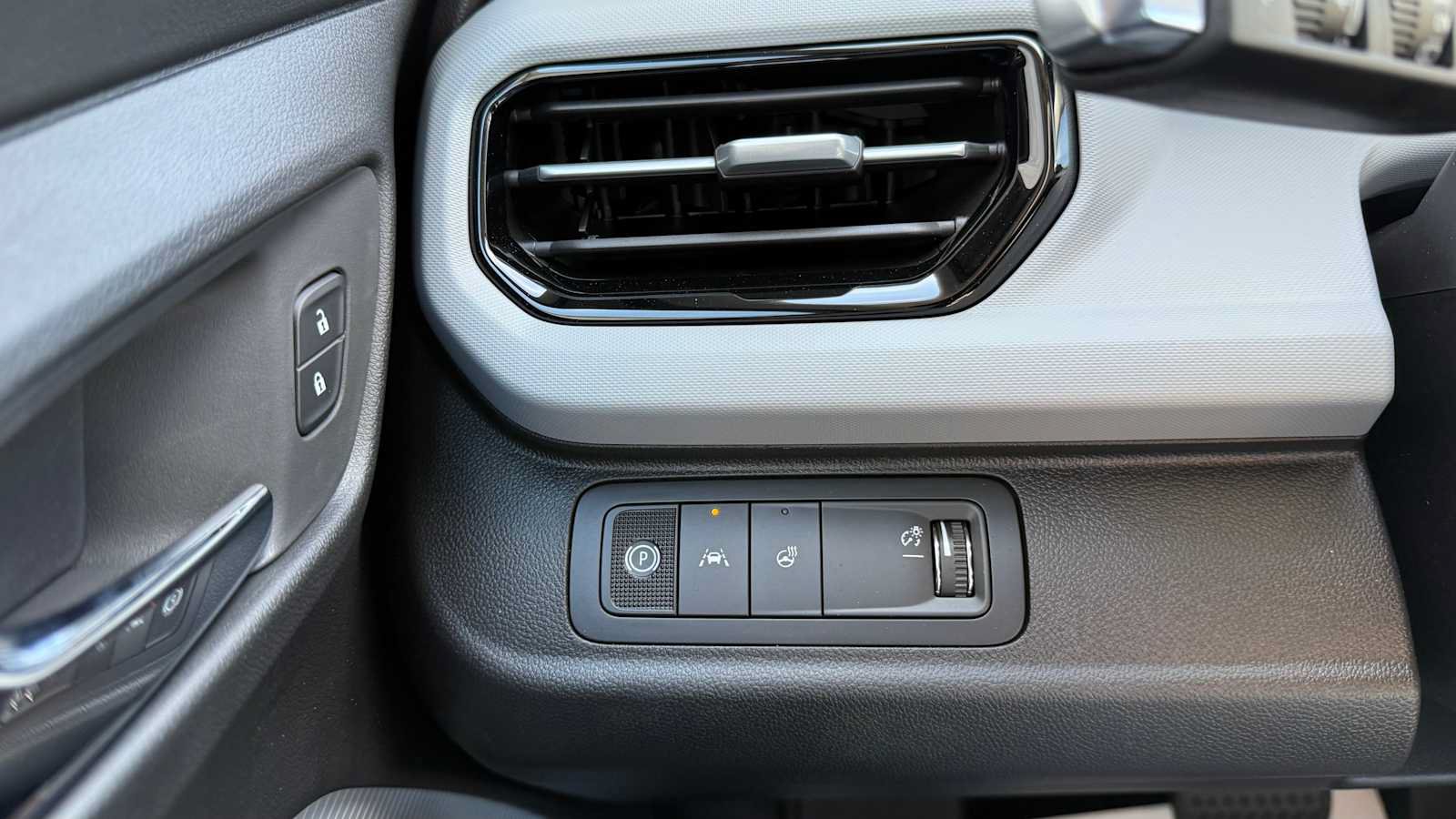 New 2027 Chevrolet Bolt LT w/ Comfort Package FWD image 11