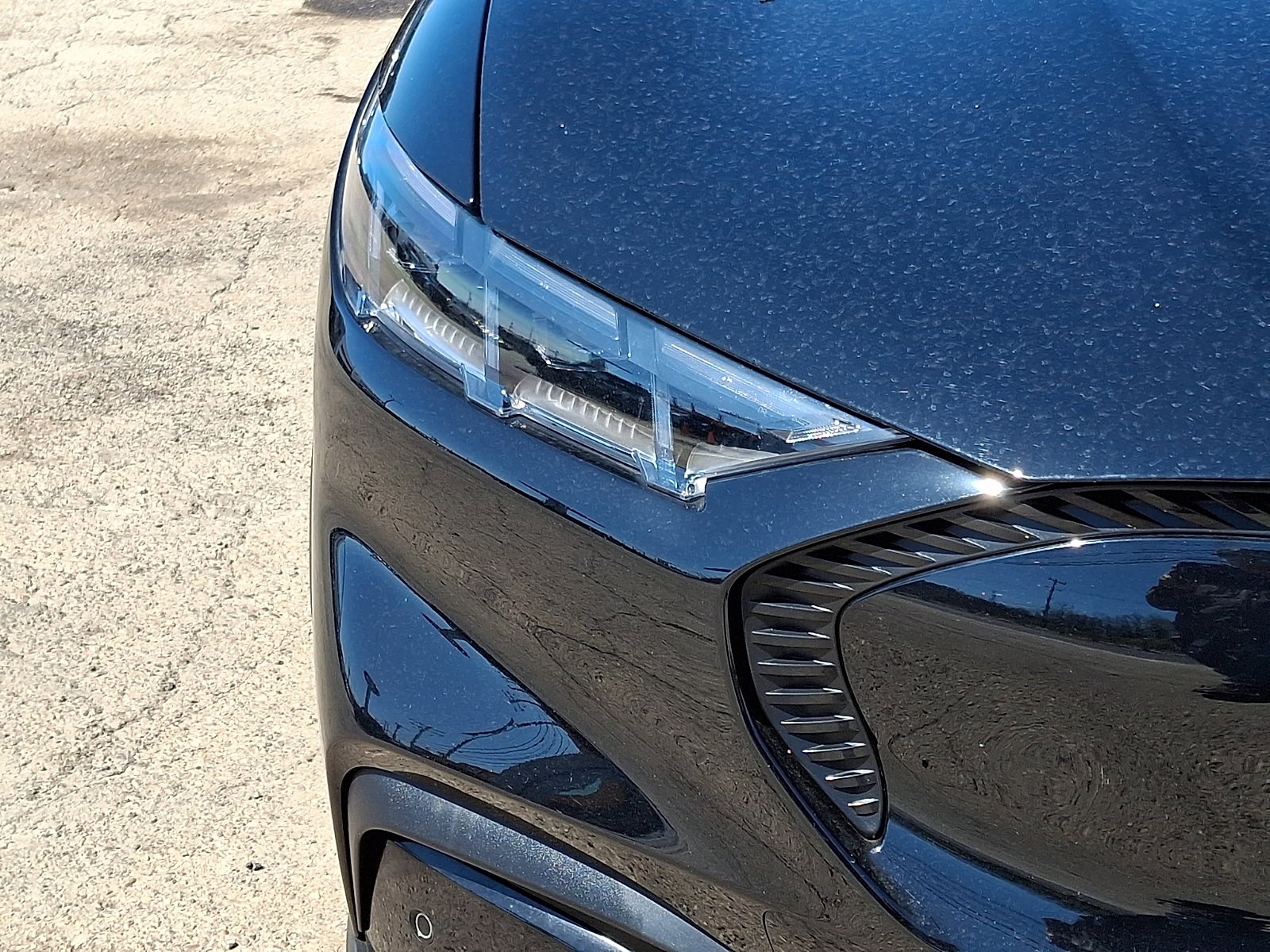 Used 2025 Ford Mustang Mach-E Select w/ Comfort Package Lite image 9