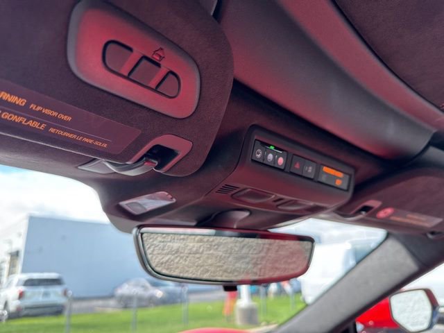 Used 2022 Chevrolet Corvette Stingray Premium Cpe w/ Z51 Performance Package image 13