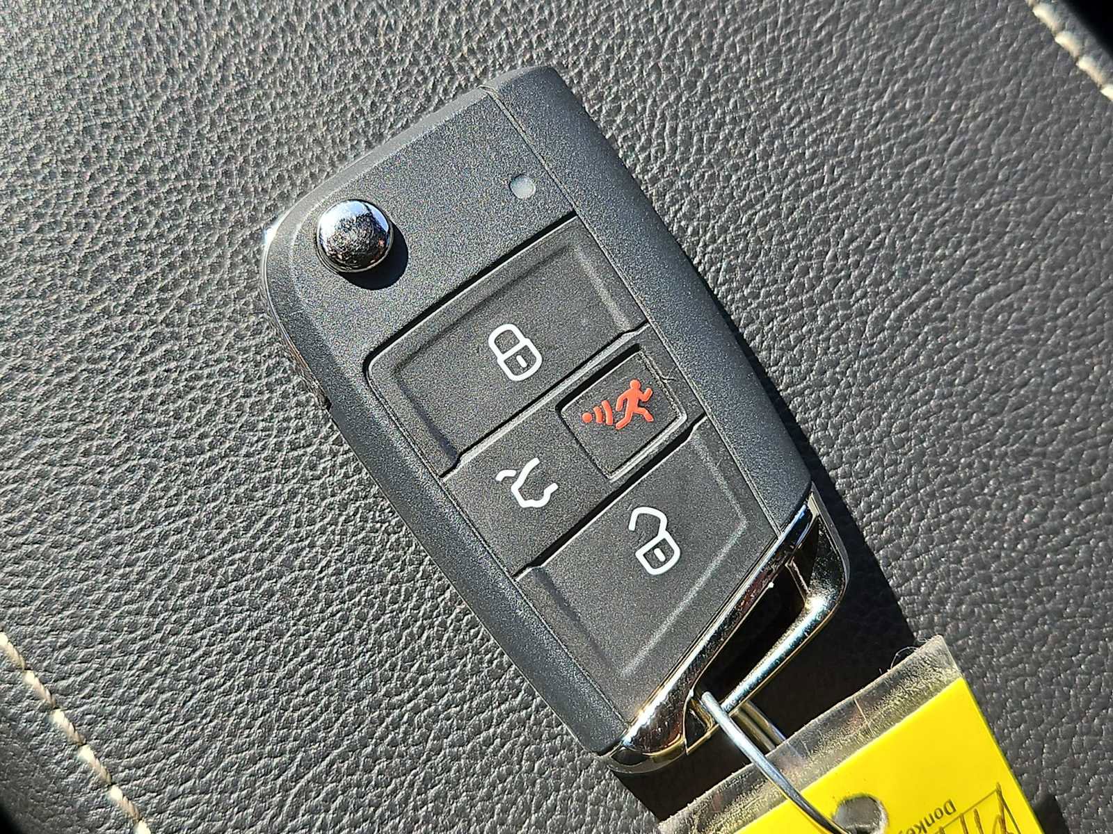 Used 2021 Volkswagen Tiguan SE R-Line image 36