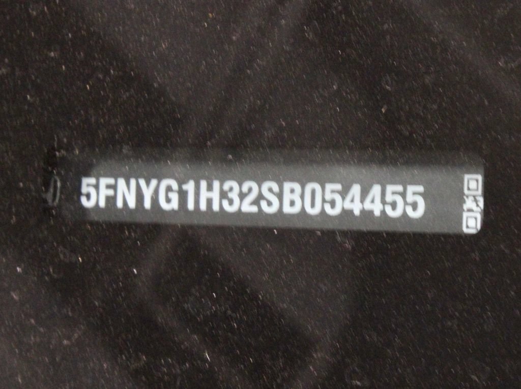 Used 2025 Honda Pilot Sport image 31
