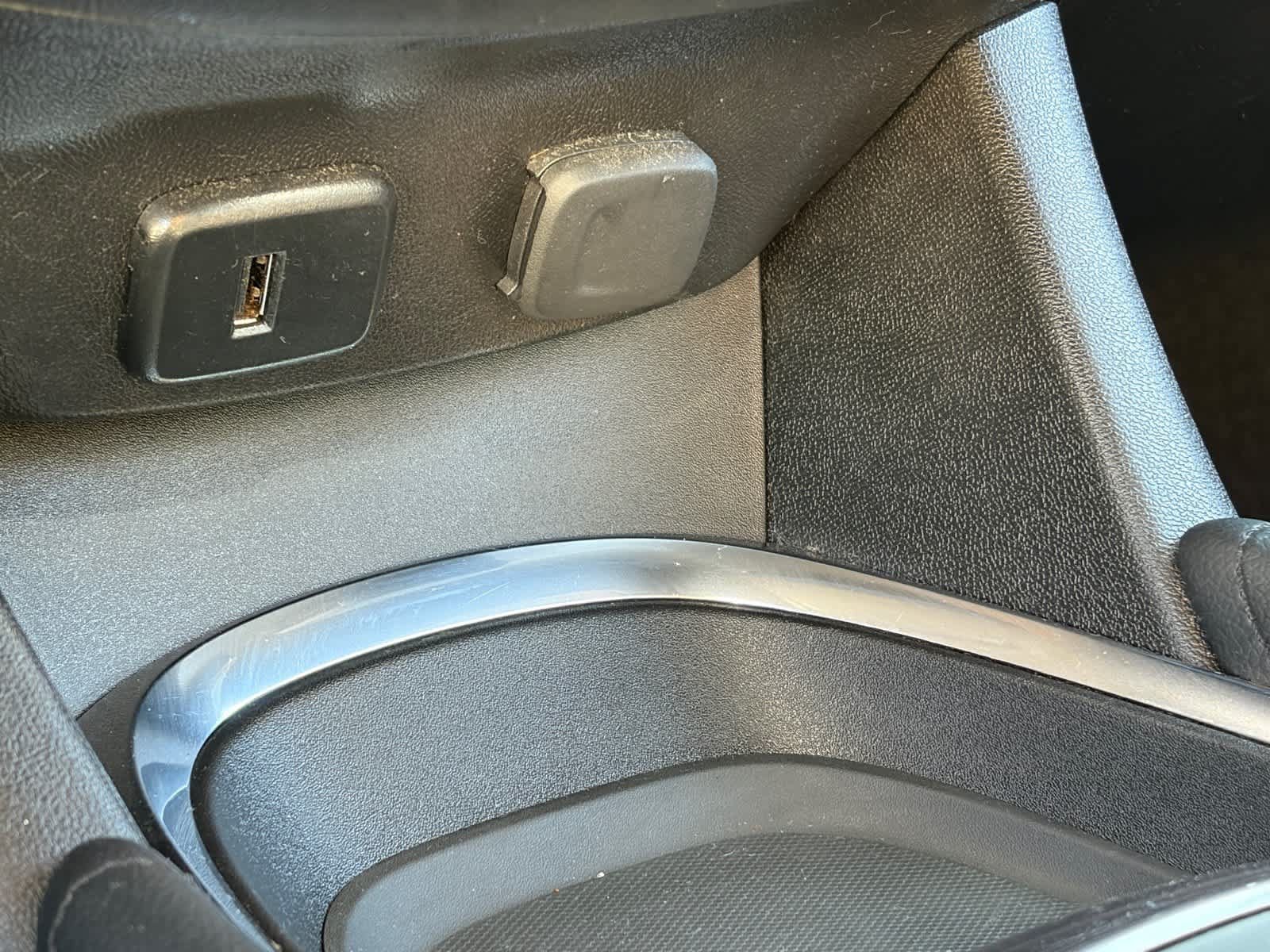 Used 2018 Chevrolet Malibu LT FWD image 15