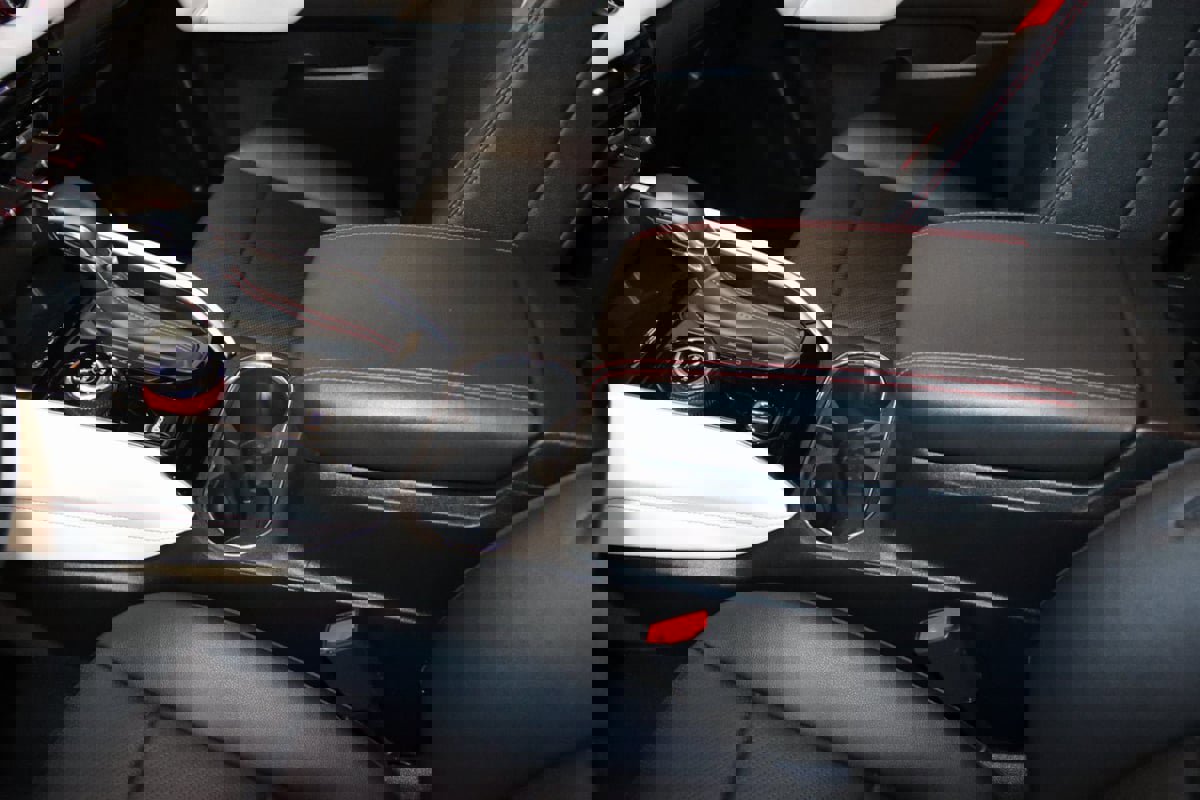 Used 2023 GMC Canyon AT4X image 40