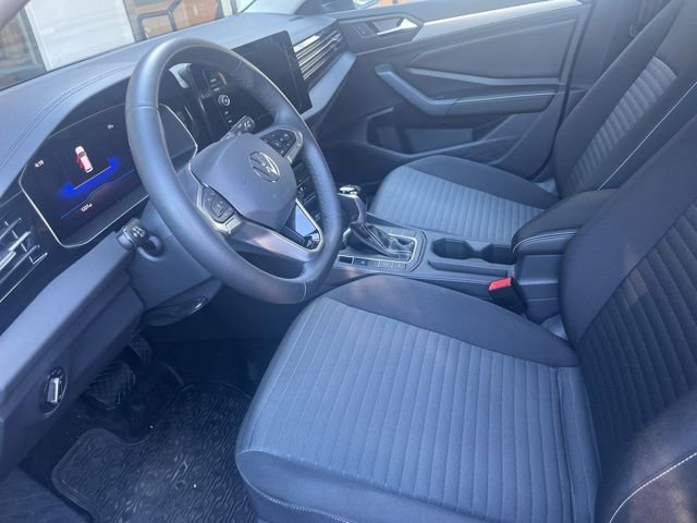 Used 2026 Volkswagen Jetta S image 7