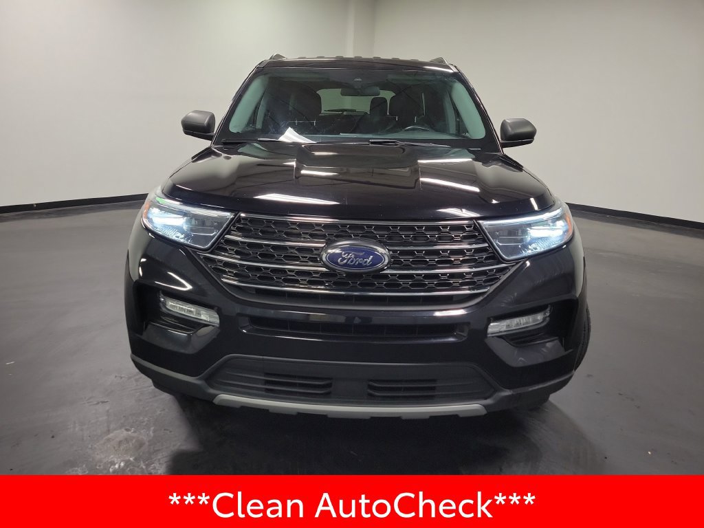 Used 2022 Ford Explorer XLT w/ Equipment Group 202A AWD/4WD image 3