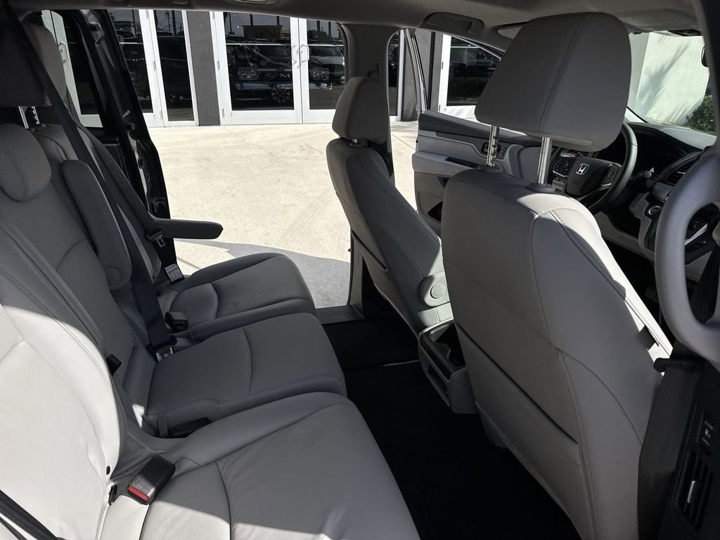 Used 2023 Honda Odyssey EX-L image 33