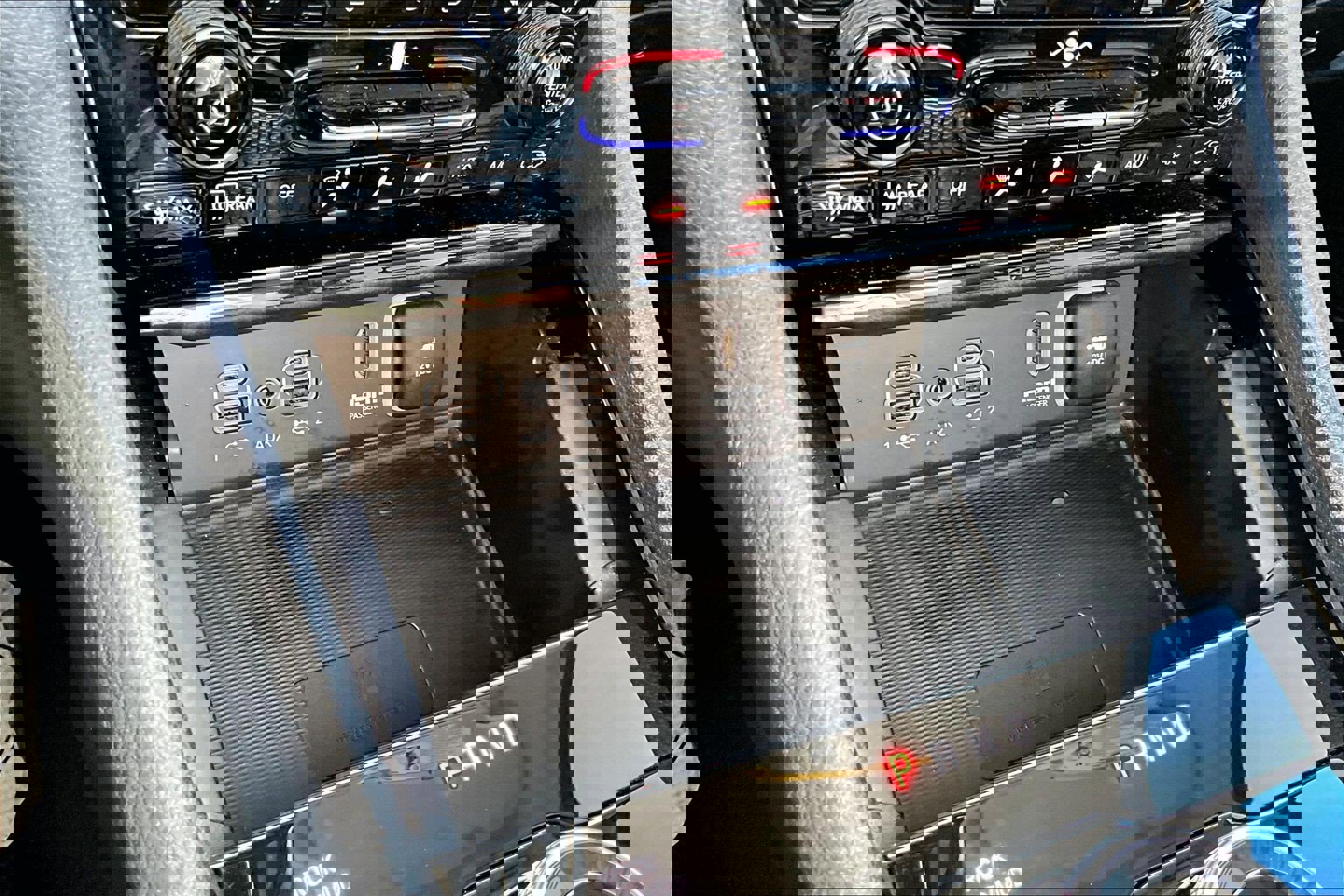 Used 2022 Jeep Grand Cherokee Limited 4xe w/ Luxury Tech Group II image 33