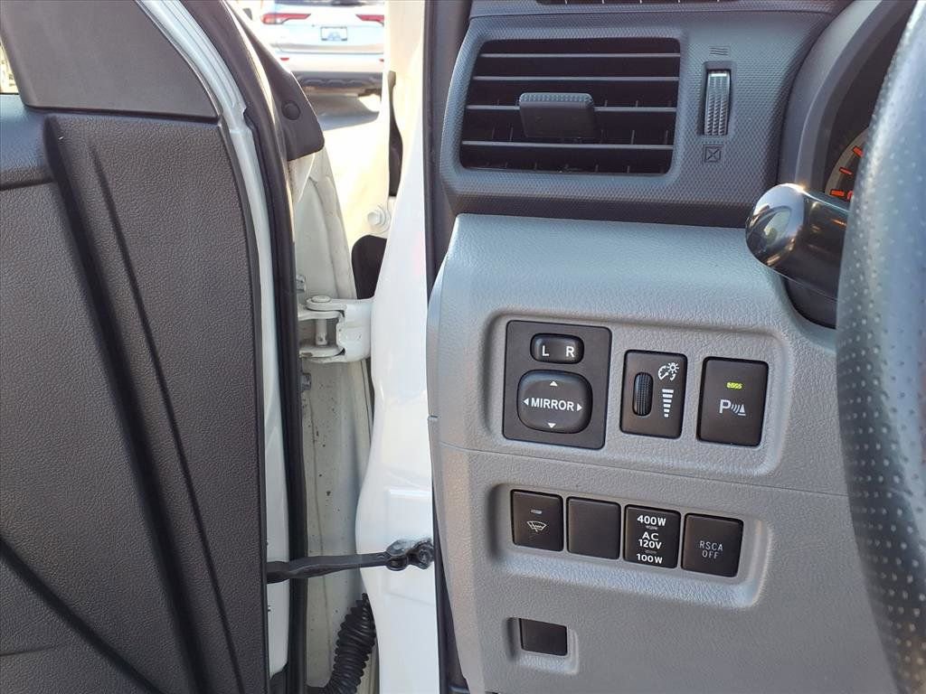 Used 2013 Toyota 4Runner SR5 w/ Premium Pkg image 17