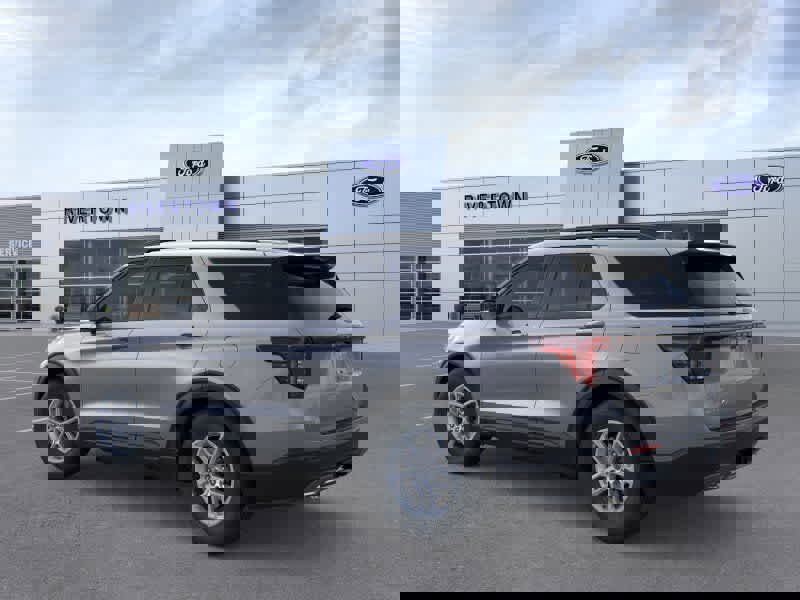 New 2026 Ford Explorer Active w/ Active Comfort Package image 4