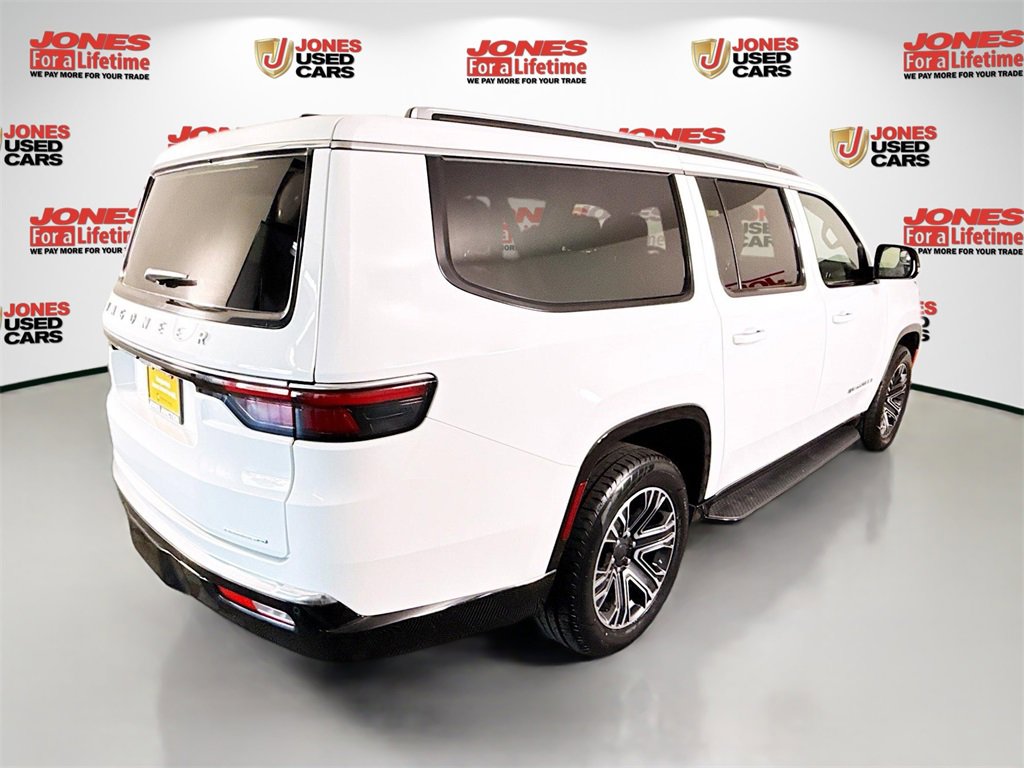 Used 2024 Jeep Wagoneer L Series II w/ Flexible Seating Group image 17