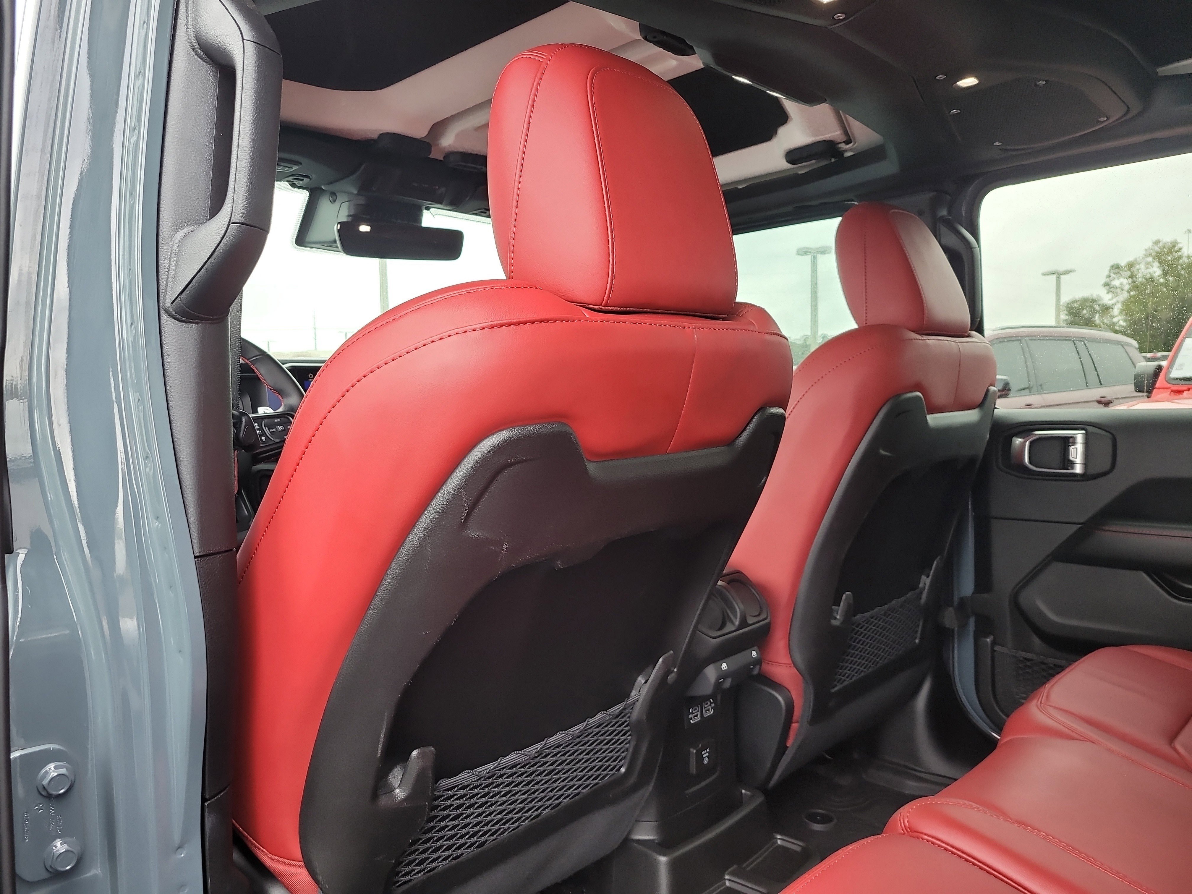 Used 2024 Jeep Wrangler Unlimited Rubicon 392 image 12