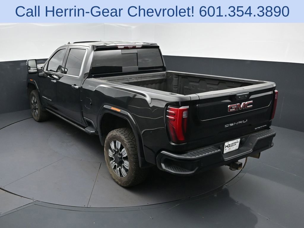 Used 2024 GMC Sierra 3500 Denali w/ Denali Reserve Package image 38