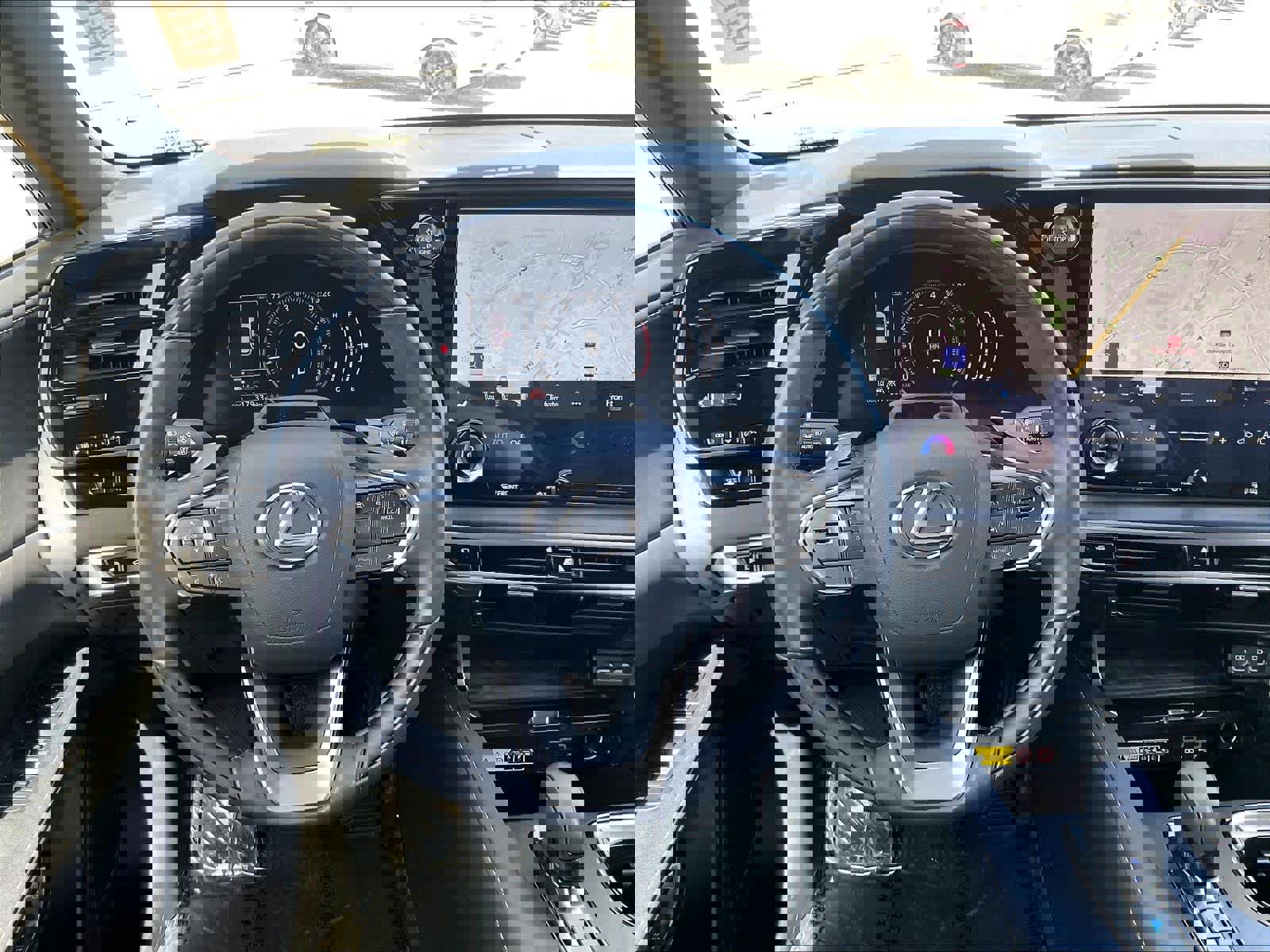 Used 2023 Lexus RX 350 Premium image 7