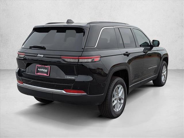 Used 2025 Jeep Grand Cherokee Laredo image 5