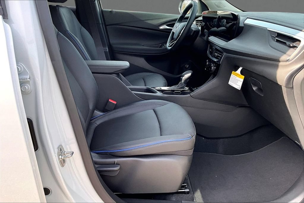 New 2026 Buick Encore GX Sport Touring FWD image 10