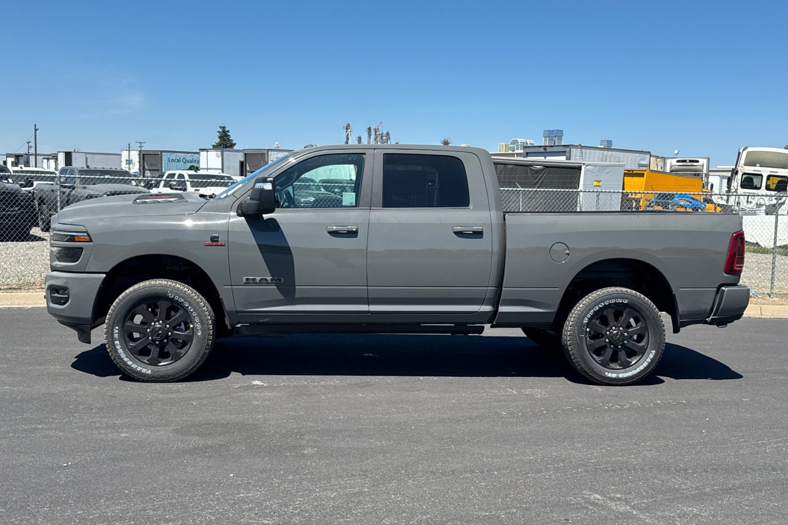 New 2026 RAM 3500 Laramie AWD/4WD image 6