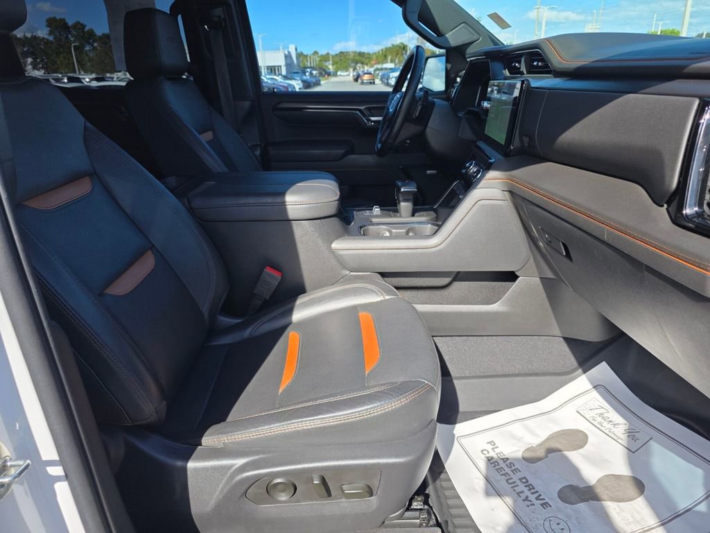 Used 2023 GMC Sierra 1500 AT4 image 10