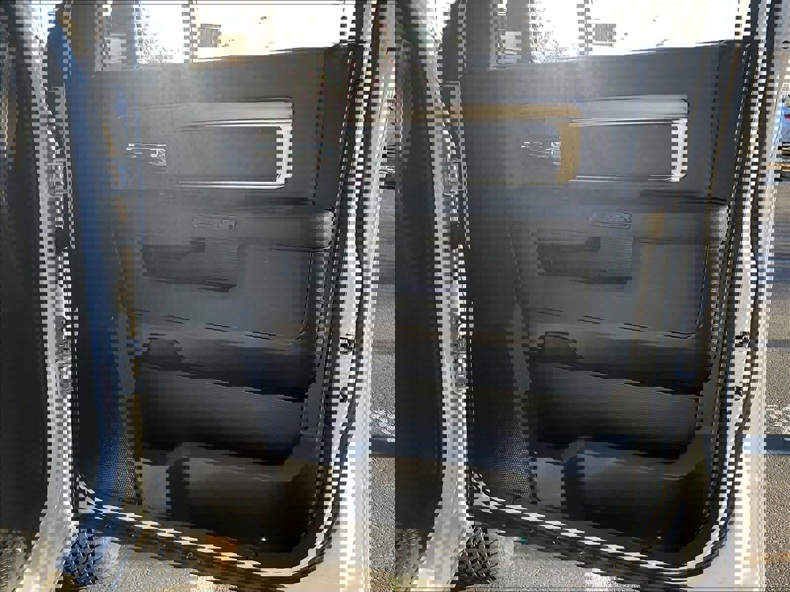 Used 2024 RAM 1500 Classic SLT image 25