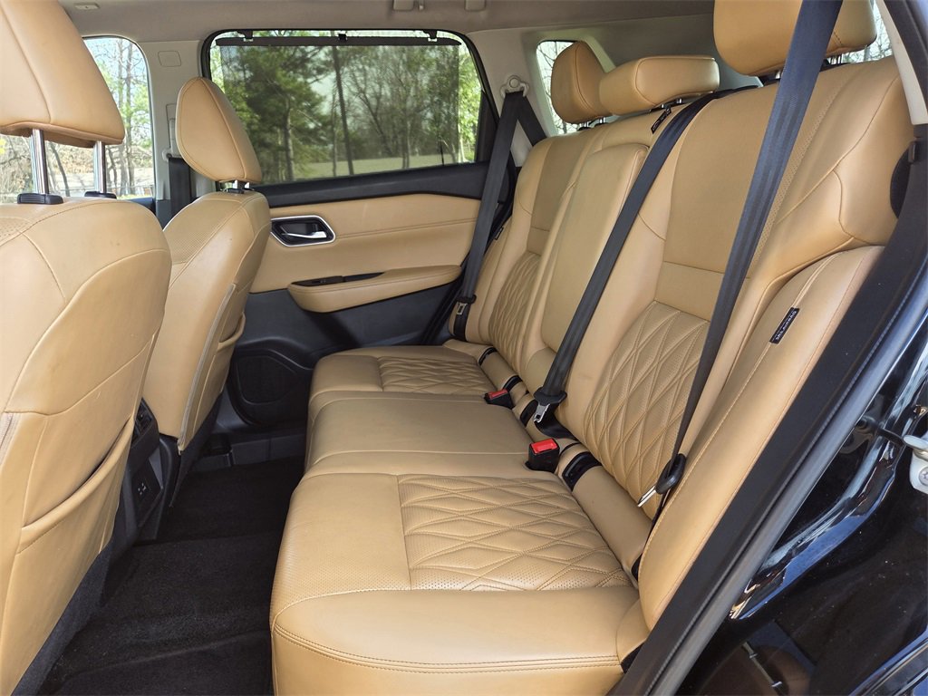 Used 2023 Nissan Rogue Platinum image 19
