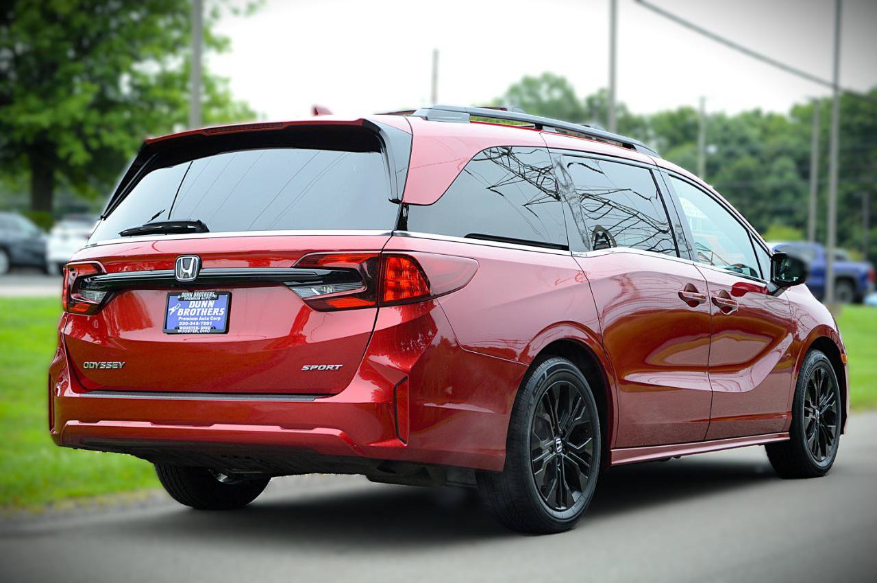 Used 2025 Honda Odyssey Sport-L image 5