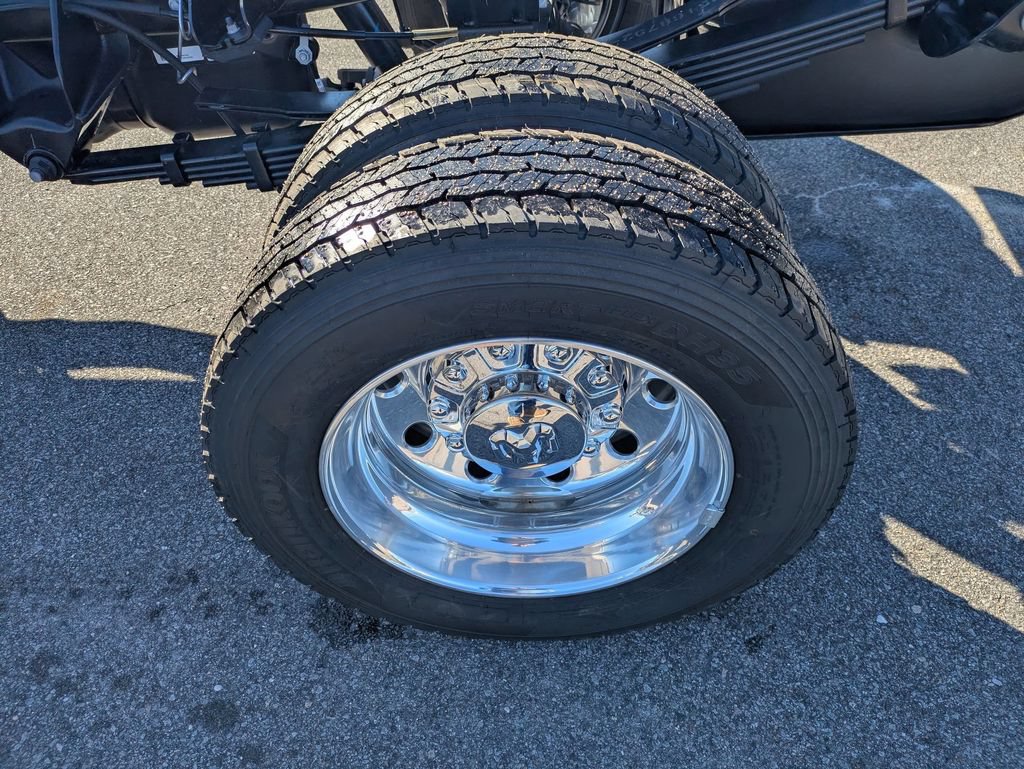 New 2026 RAM 5500 Tradesman AWD/4WD image 19