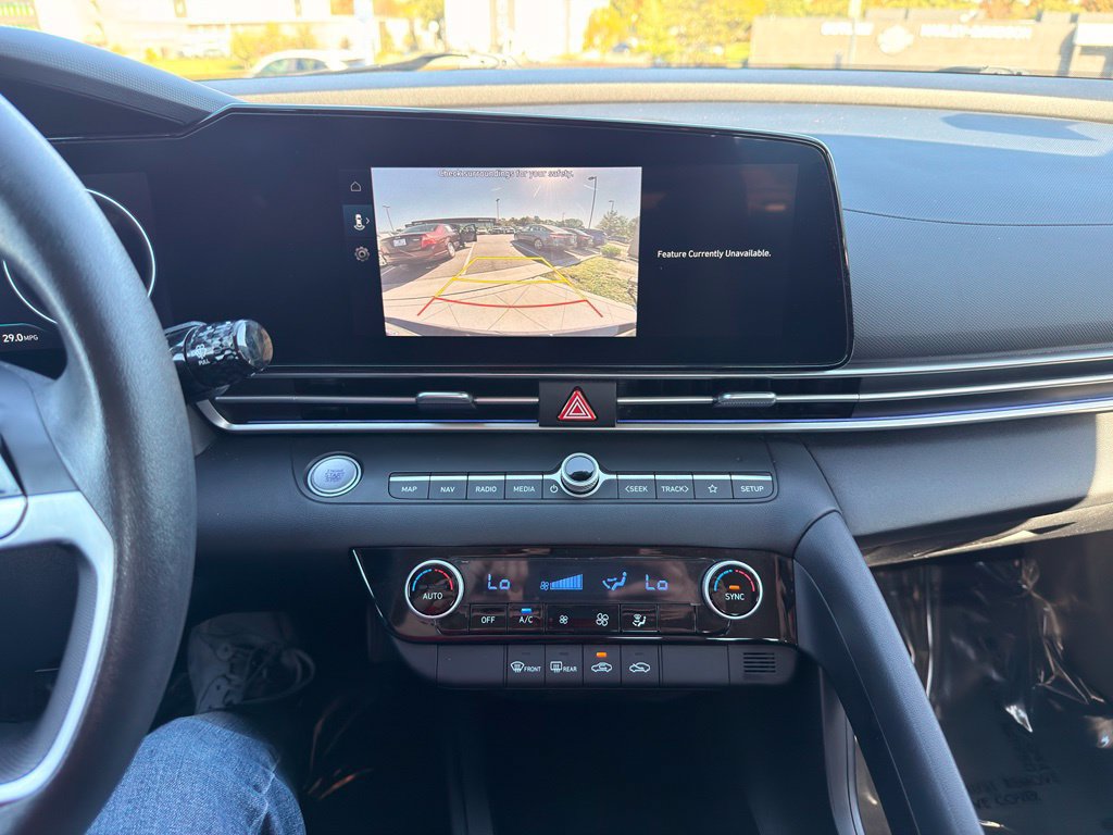 Used 2024 Hyundai Elantra SEL FWD image 4