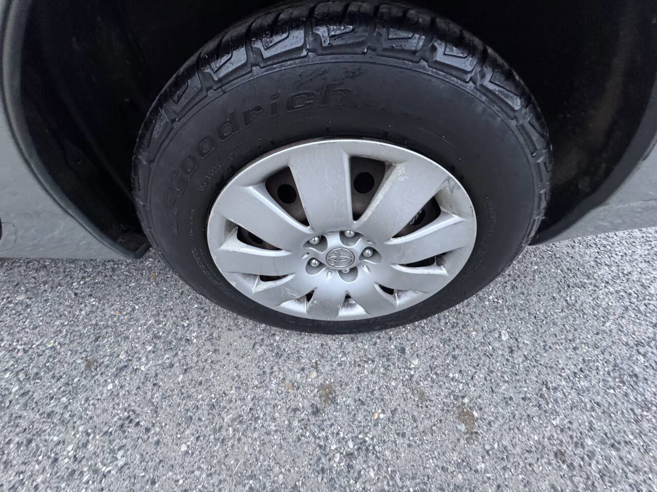 Used 2004 Toyota Corolla CE image 48