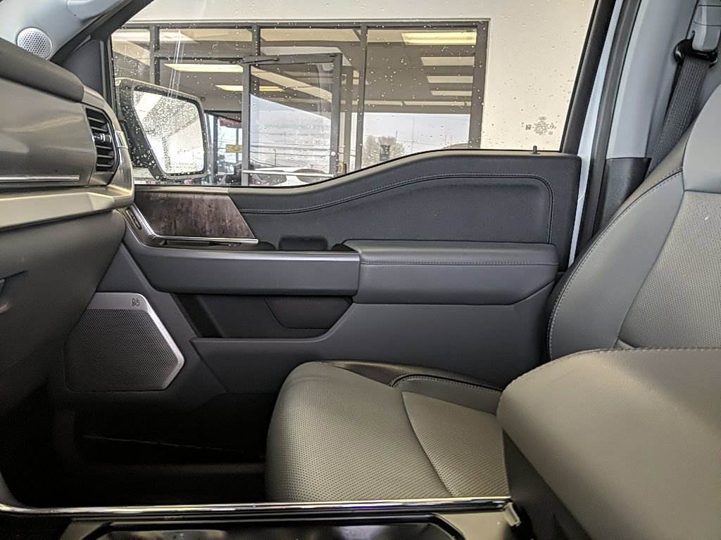 Certified 2023 Ford F150 Lariat w/ Equipment Group 502A High image 28