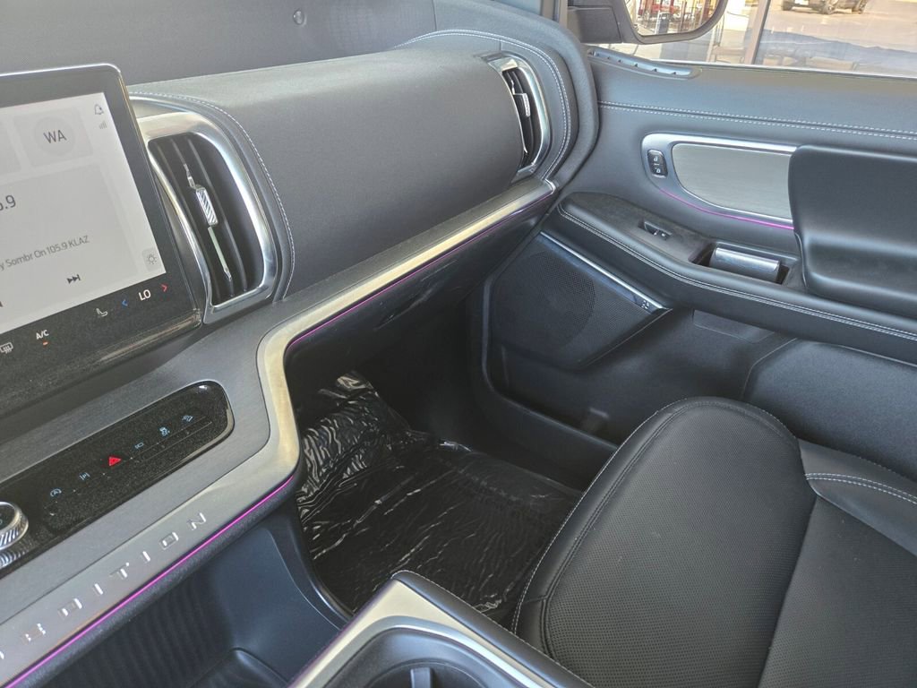 Used 2025 Ford Expedition Max Platinum AWD/4WD image 34