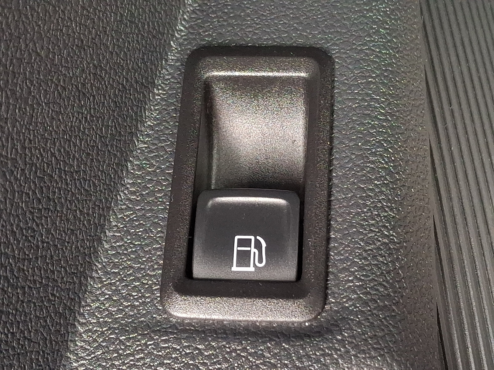 Used 2024 Volkswagen Taos SE AWD/4WD image 27