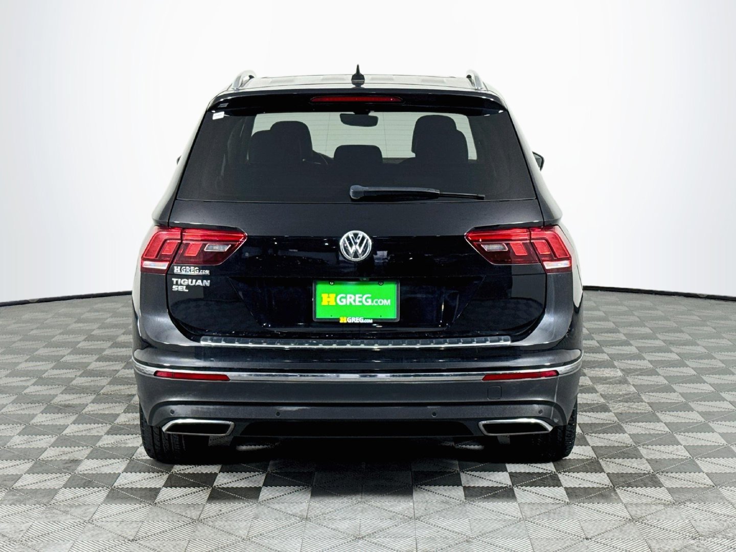 Used 2021 Volkswagen Tiguan SEL FWD image 7