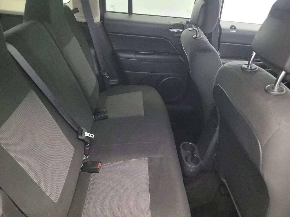 Used 2017 Jeep Patriot Latitude image 19