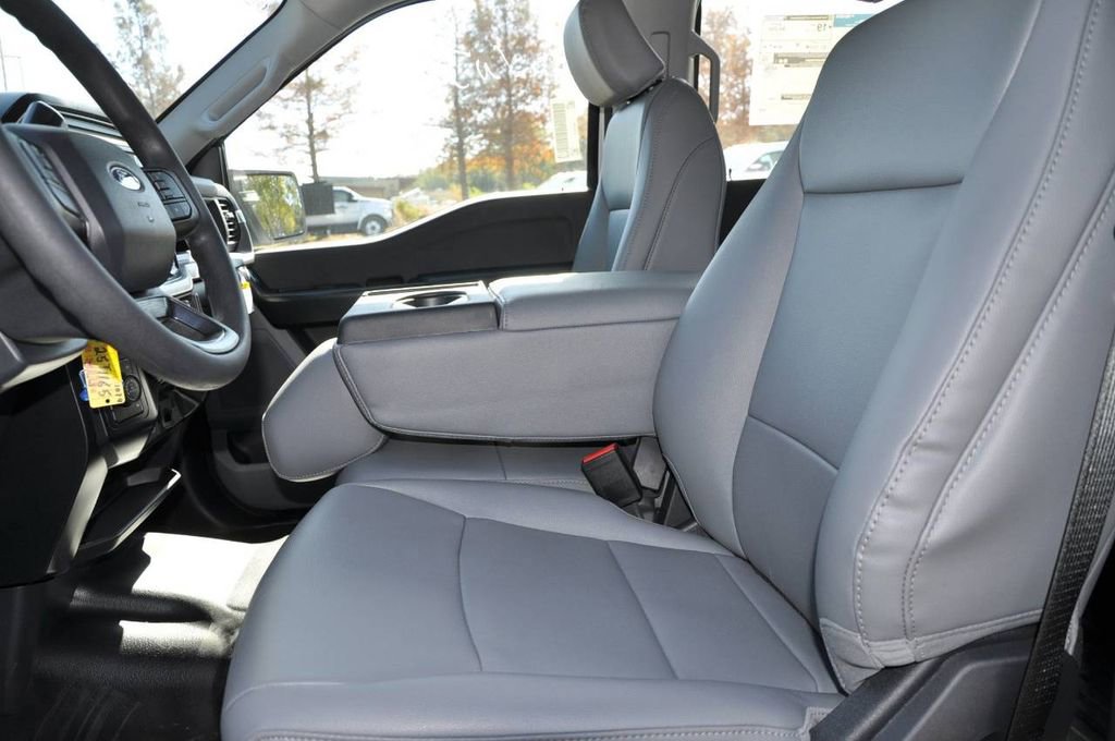 New 2025 Ford F150 XL image 3