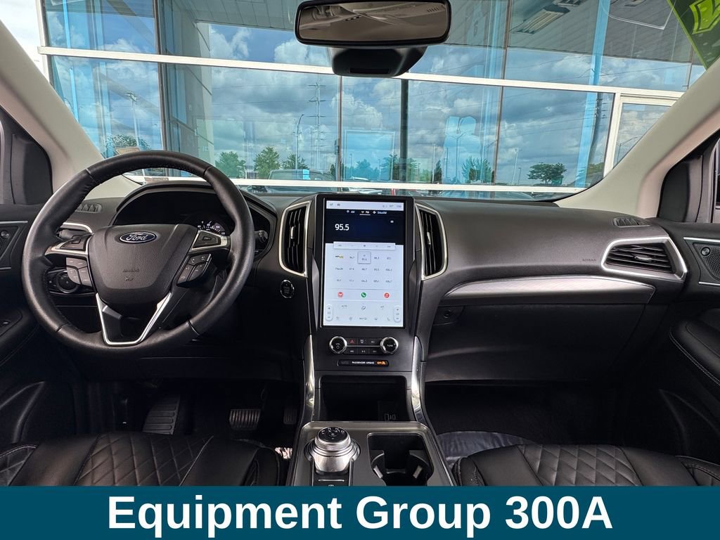 Used 2024 Ford Edge Titanium AWD/4WD image 5