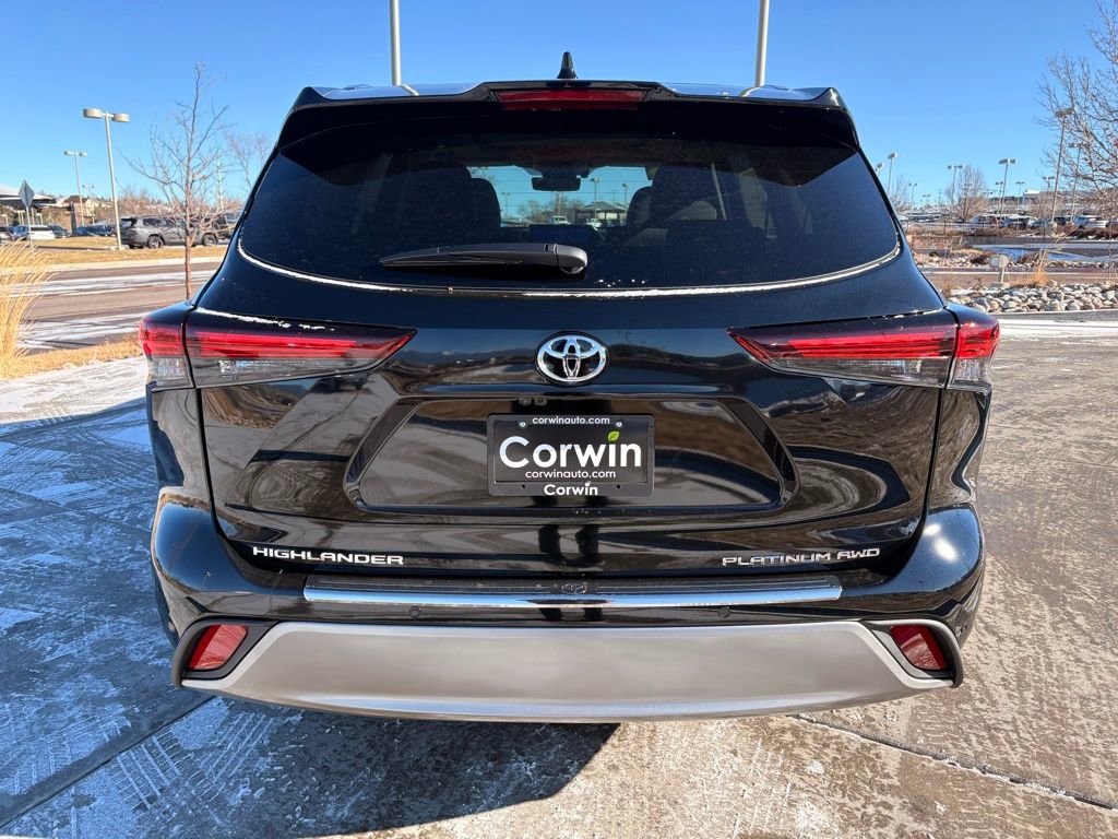 Used 2026 Toyota Highlander Platinum image 6