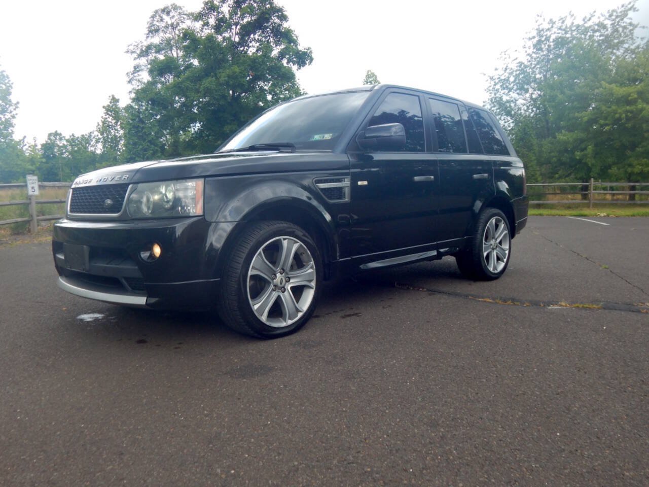 Used 2011 Land Rover Range Rover Sport HSE AWD/4WD image 4