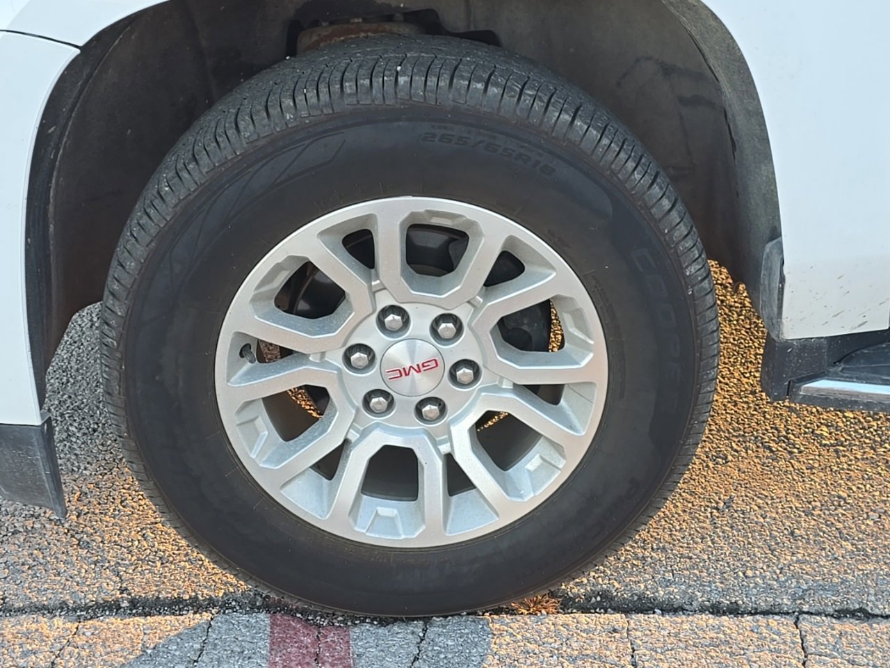 Used 2020 GMC Yukon XL SLT image 9