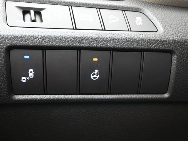 Used 2017 Hyundai Santa Fe Sport w/ 2.4L Tech Package 04 image 25