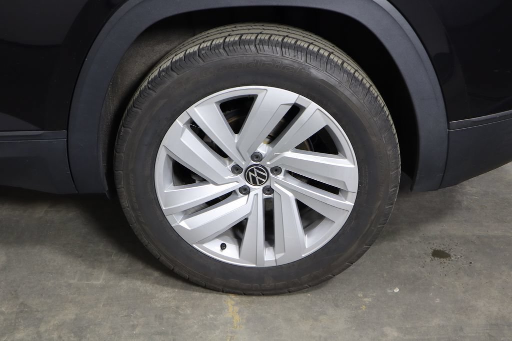 Used 2022 Volkswagen Atlas Cross Sport SE AWD/4WD image 42