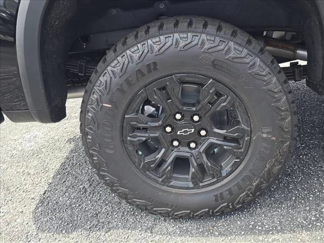 New 2026 Chevrolet Silverado 1500 ZR2 AWD/4WD image 32