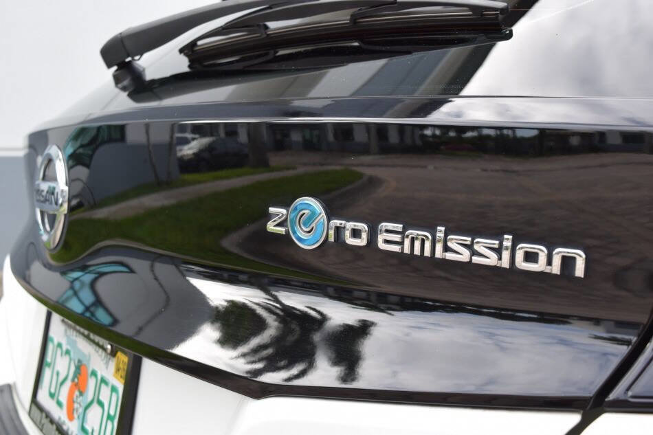 Used 2022 Nissan Leaf SV image 22