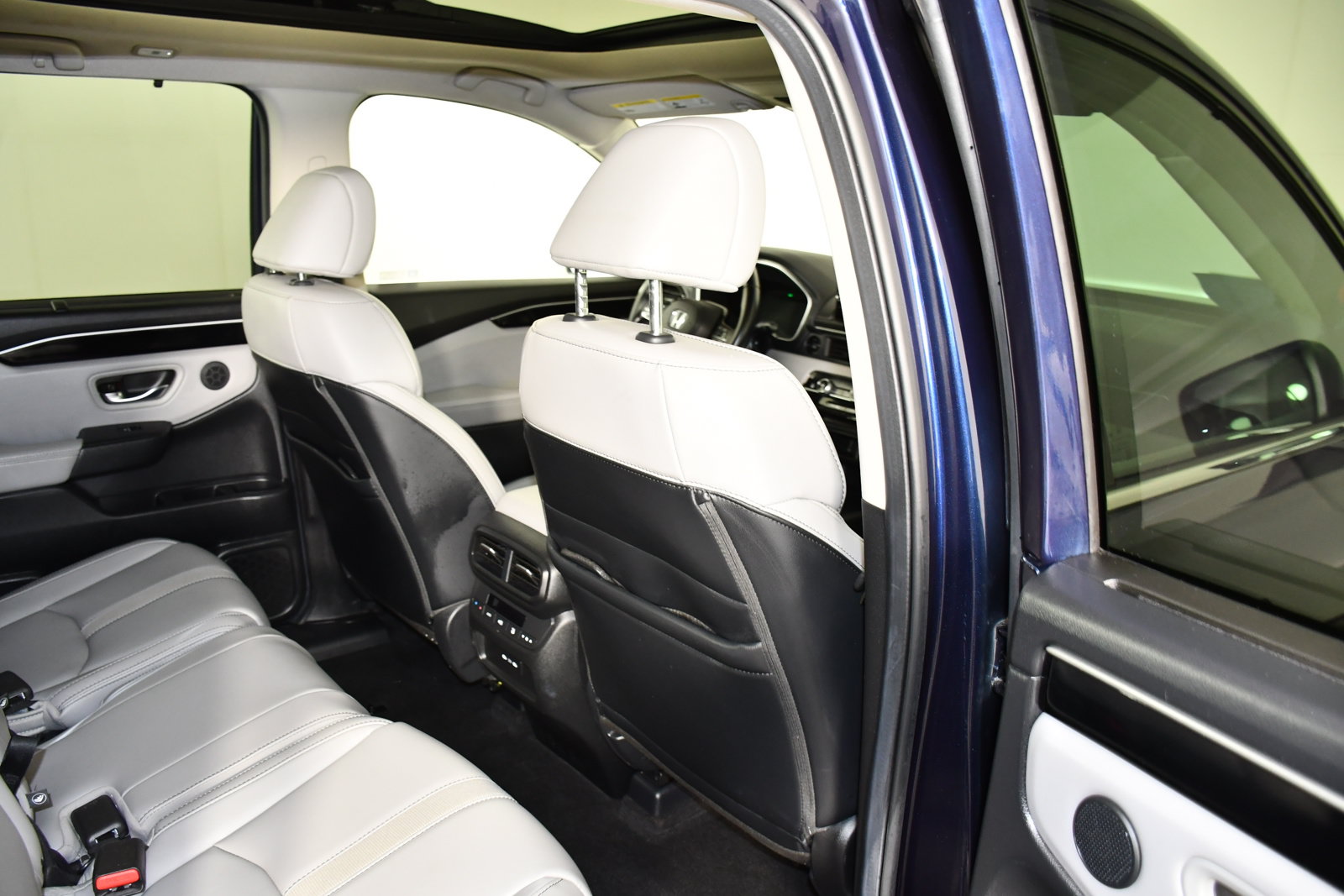 Used 2025 Honda Pilot Touring image 44