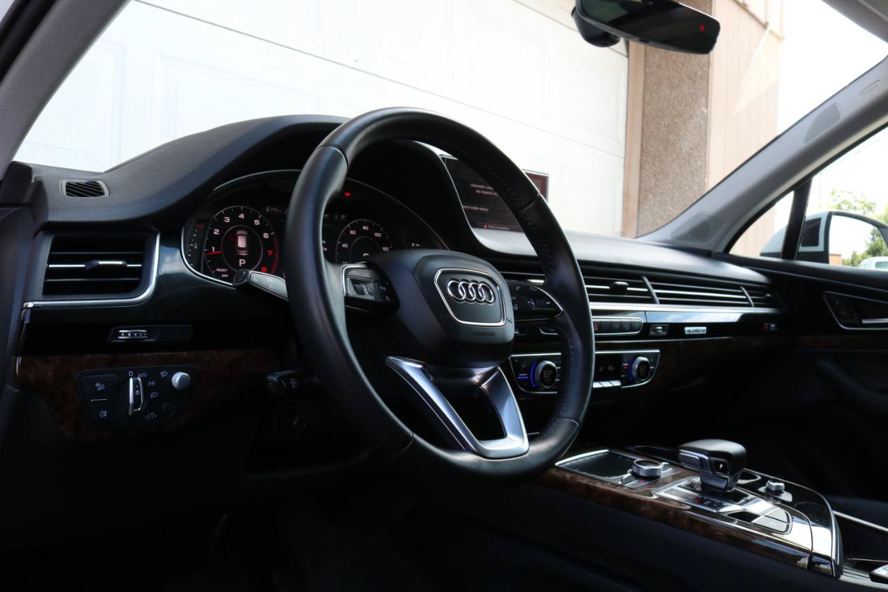 Used 2018 Audi Q7 3.0T Prestige AWD/4WD image 25