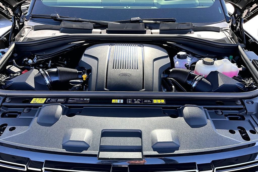 New 2026 Land Rover Range Rover Long Wheelbase Autobiography AWD/4WD image 13