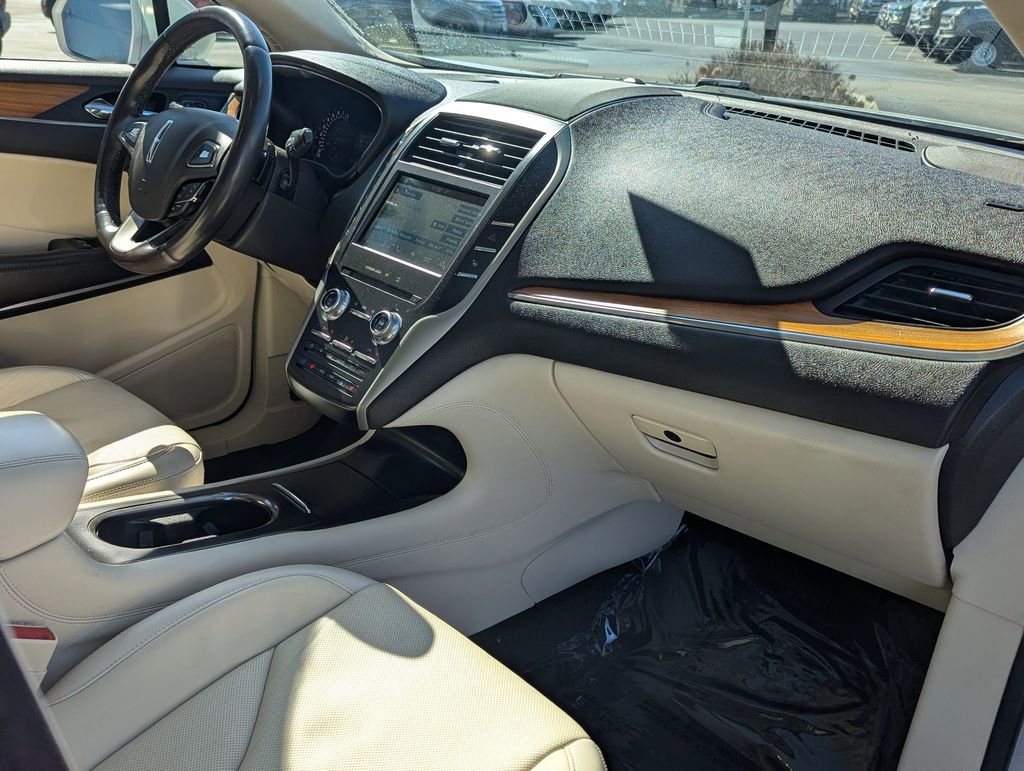 Used 2016 Lincoln MKC Reserve image 30