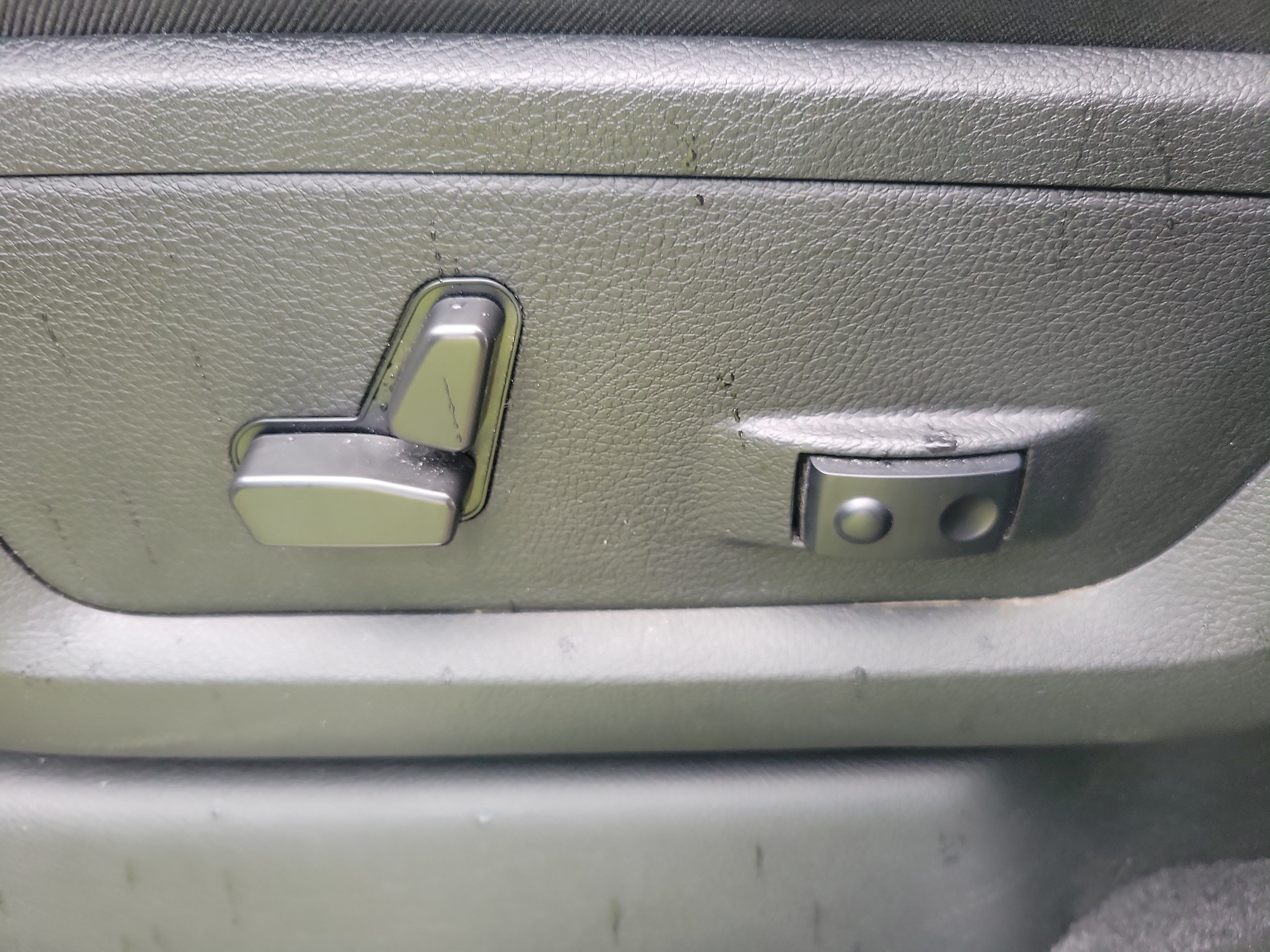 Used 2022 RAM 2500 Laramie AWD/4WD image 13
