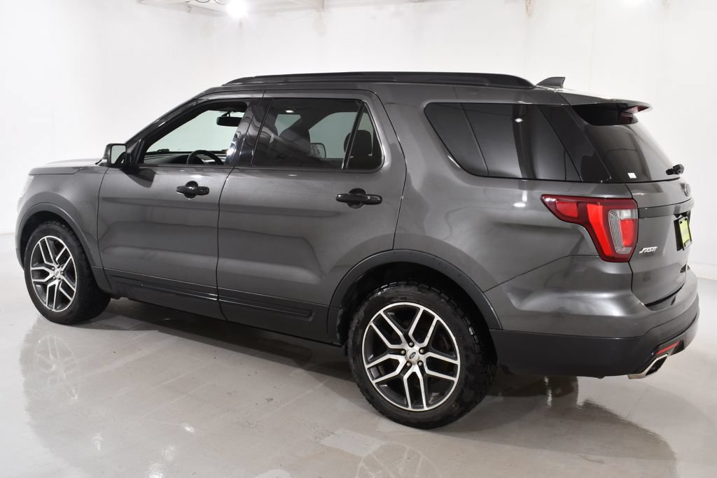 Used 2017 Ford Explorer Sport w/ Equipment Group 401A AWD/4WD image 15